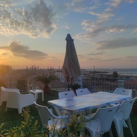 La Terrazza Leilighet Falconara Marittima Eksteriør bilde