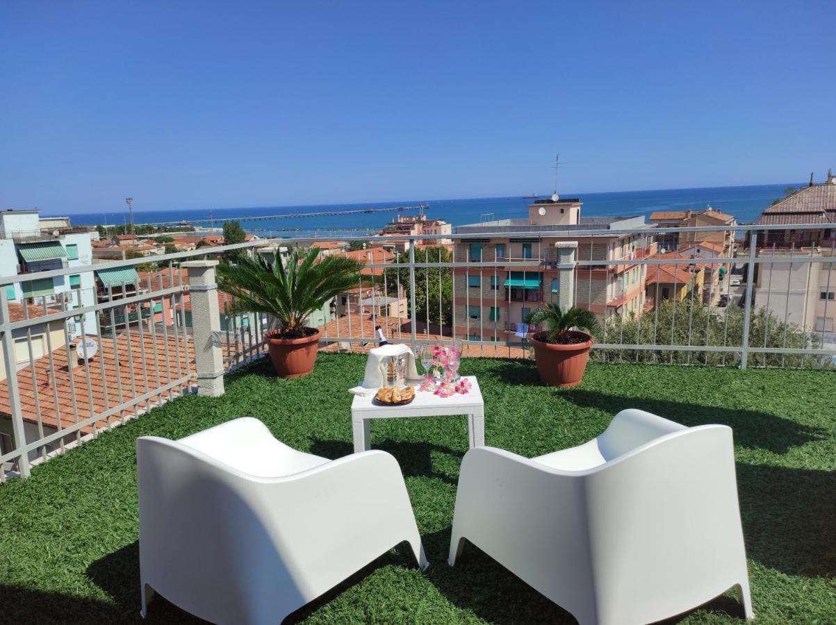 La Terrazza Leilighet Falconara Marittima Eksteriør bilde