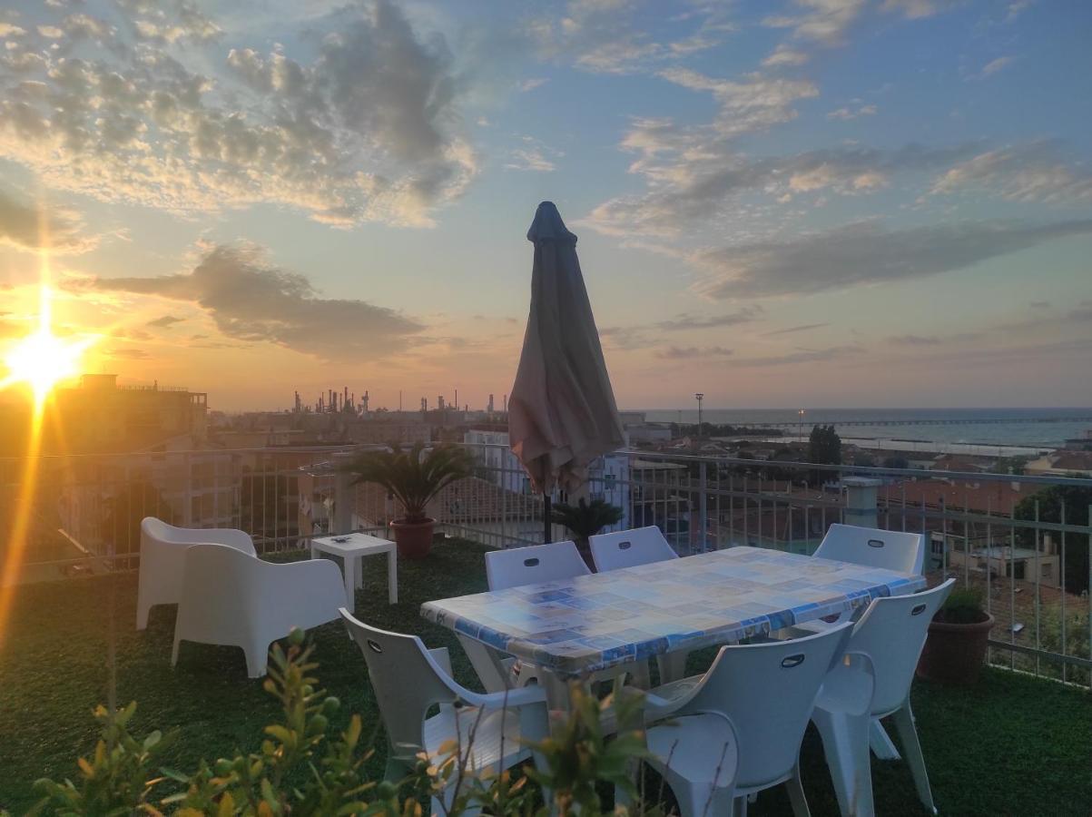 La Terrazza Leilighet Falconara Marittima Eksteriør bilde